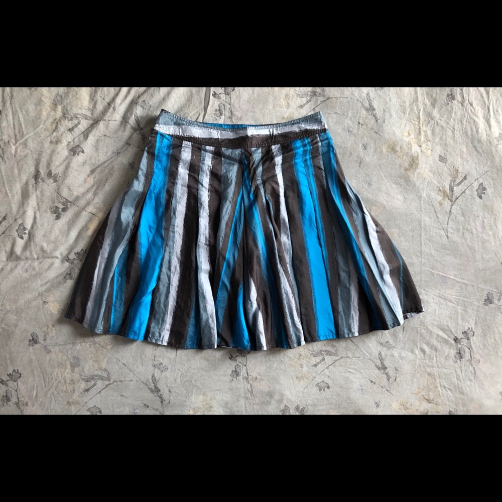 EUC DKNY 💯 Silk Blue Silver Black Striped Skirt
